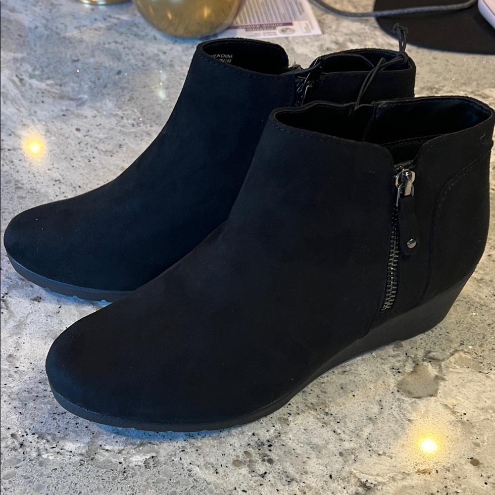 East 5Th East 5th Sleek Black Black Ankle Boots & Booties Size 9 - Picture 7 of 8